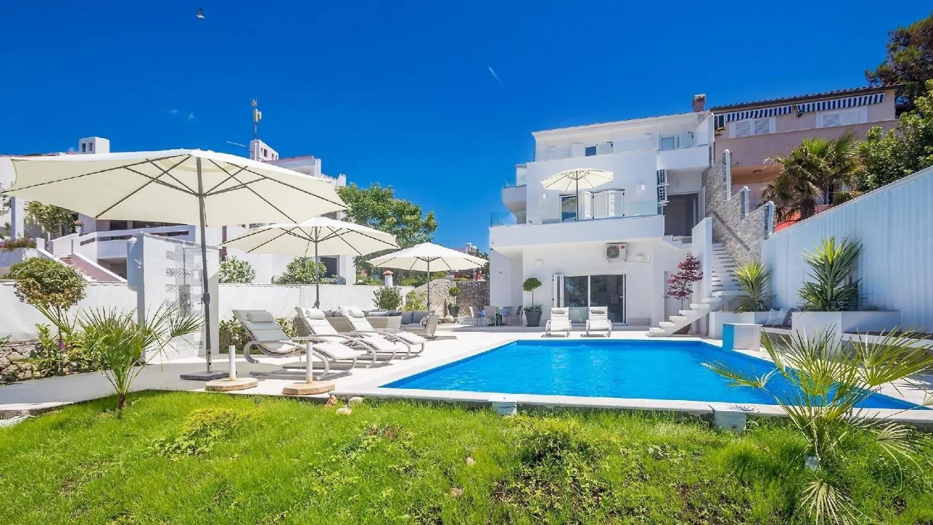 Ferienhaus Mit Privatpool Fuer 12 Personen Ca 254 Qm In Punat, Kvarner Bucht Krk Krk Town Holiday home