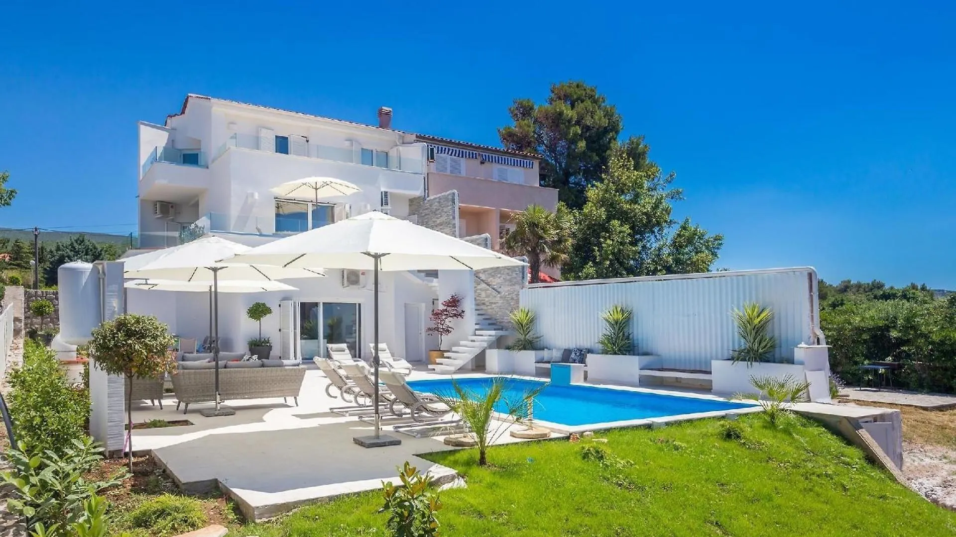 Ferienhaus Mit Privatpool Fuer 12 Personen Ca 254 Qm In Punat, Kvarner Bucht Krk Krk Town
